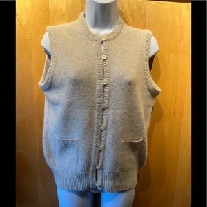 Boundary Waters brand lt Tan Lambswool/Angora Sweater Vest.  Wmns sz M.